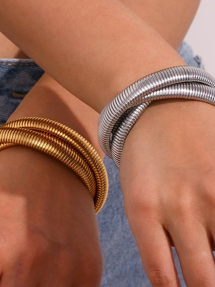 Jolijn Wide Snake Bracelet 3 Layers Gold