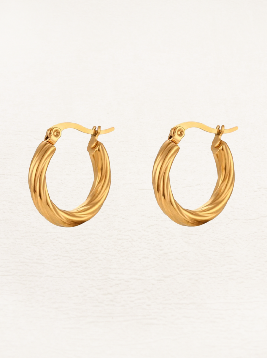 Blake Twisted Earrings Gold 20 mm