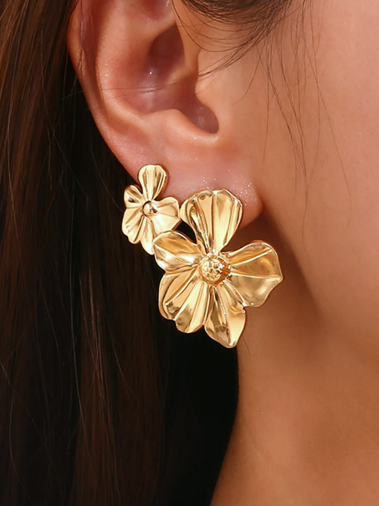 Diane Flower Blossom Flowers Earrings Small Gold