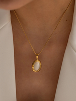 Flower Opal Gemstone Necklace Gold