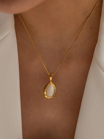 Flower Opal Gemstone Necklace Gold