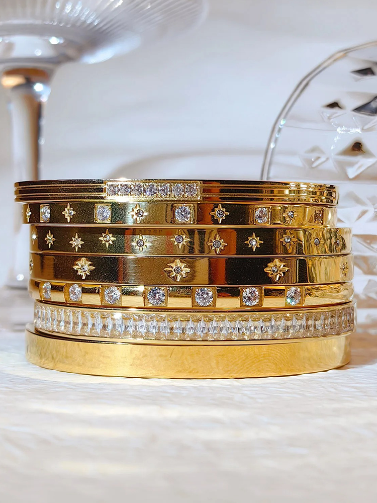 Carice Zirconia Bangle Gold