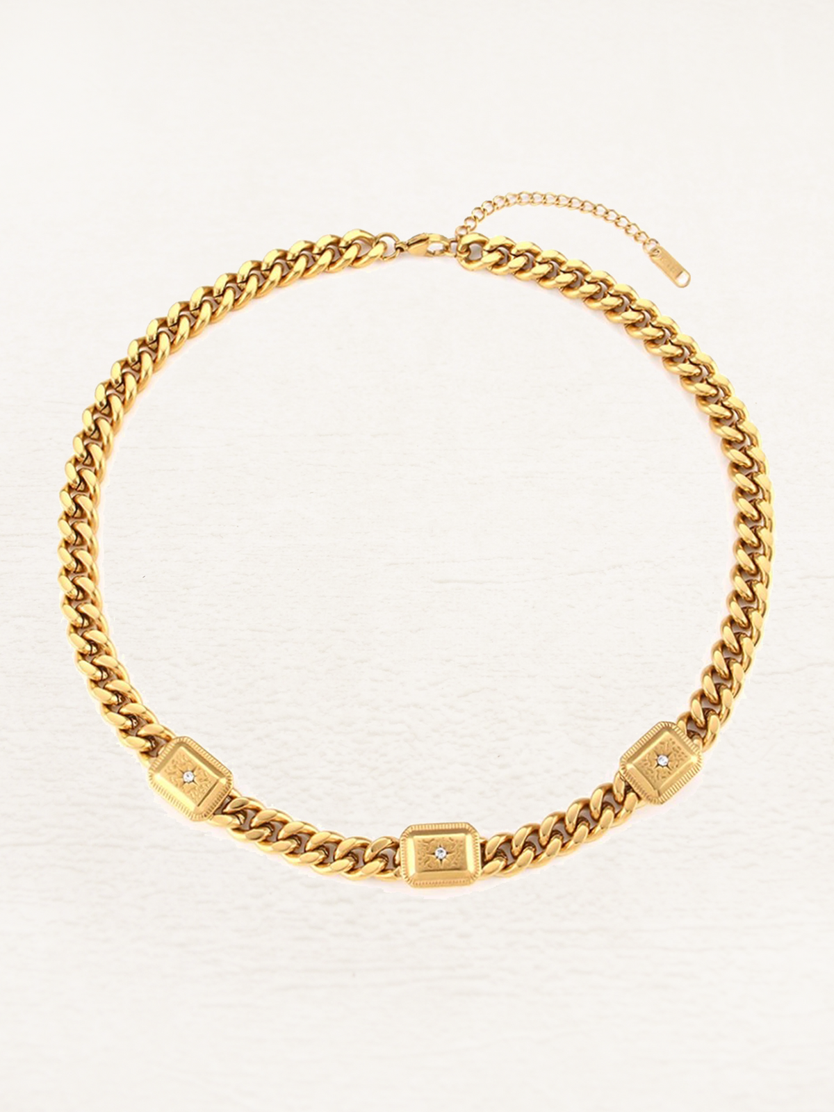 Grace Statement Star Necklace Gold