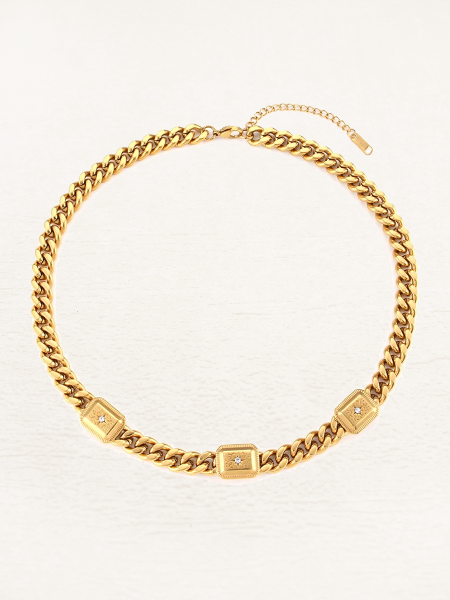 Grace Statement Star Necklace Gold