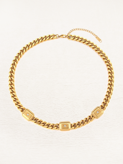 Grace Statement Star Necklace Gold