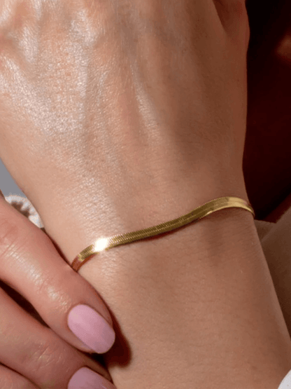 Lily Snake Chain Bracelet Gold