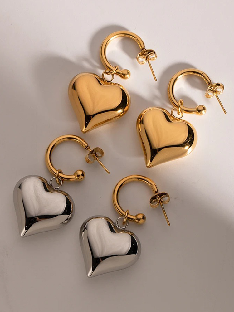 Liza Hanging Heart Earrings Gold
