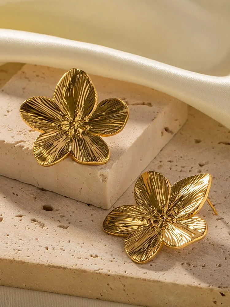 Rianne Flower Blossom Earrings Gold