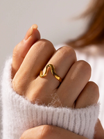 Sylvie Wave Ring Gold