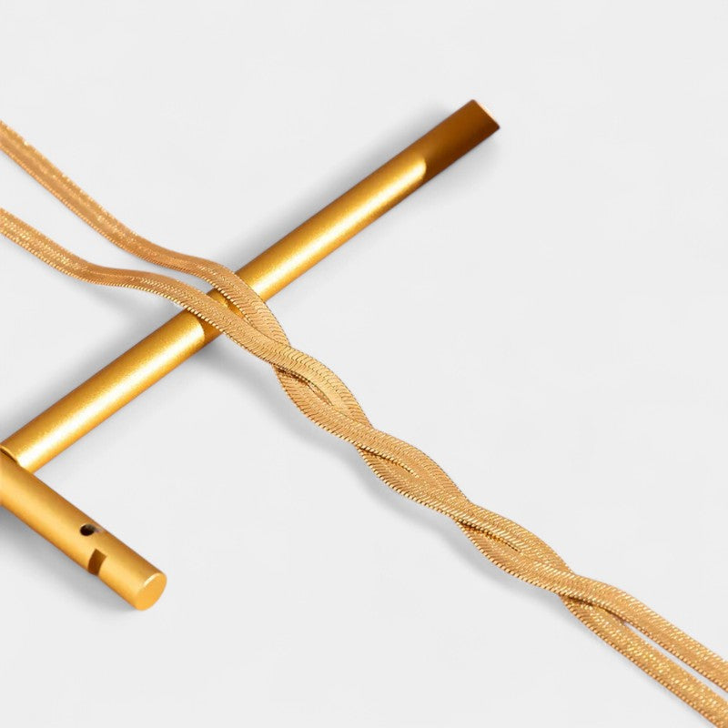 Virelle Necklace - Elegant silver or gold necklace with long link