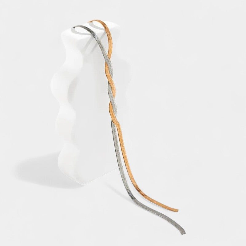 Virelle Necklace - Elegant silver or gold necklace with long link