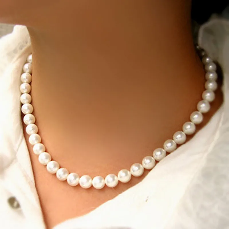 Vintage Timeless Pearl Necklace