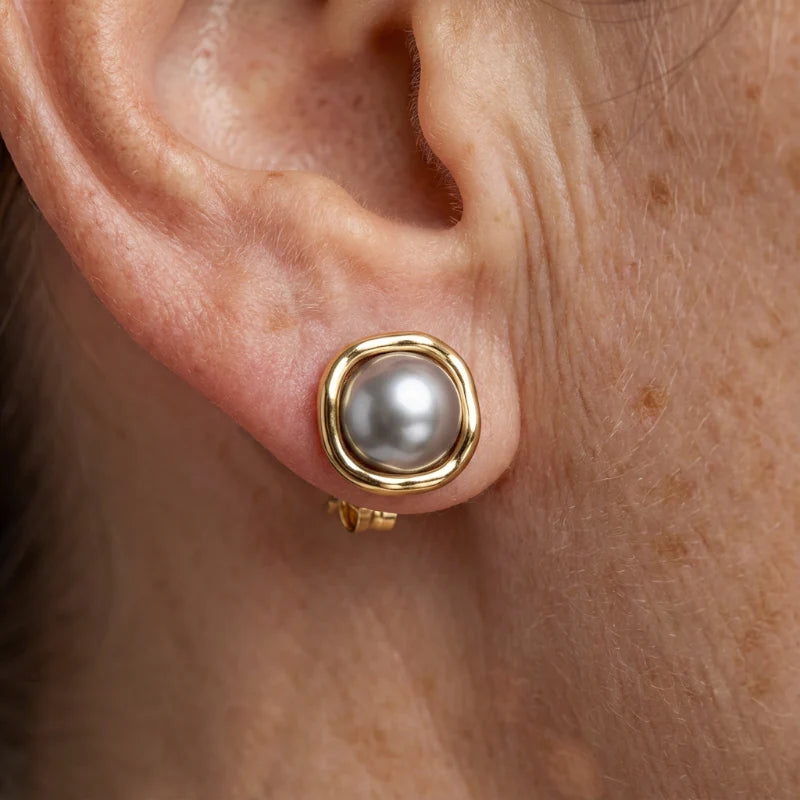 Virelle | Elegant Black Pearl Earrings