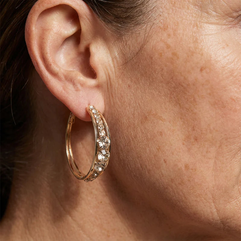 Virelle | Elegant Earrings Made of Gold-Plated Metal.