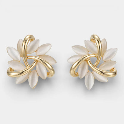 Virelle | Luxury Earrings With White Opal in Gold